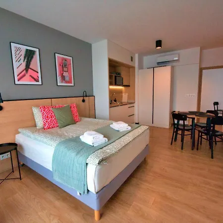 Bk Praga - National Stadium - Comfortable For 4 People Lejlighed