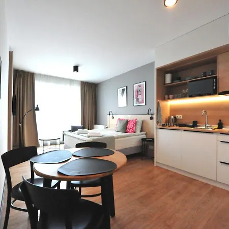 Bk Praga - National Stadium - Comfortable For 4 People