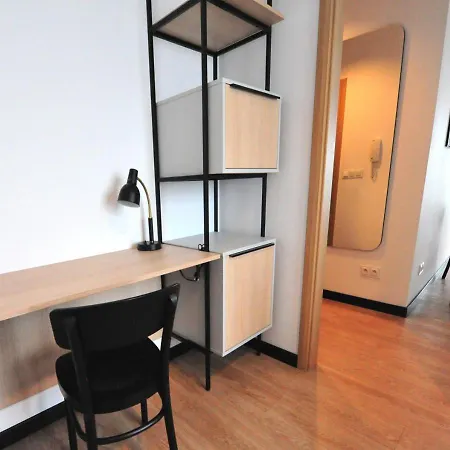 Bk Praga - National Stadium - Comfortable For 4 People 4* Varsó