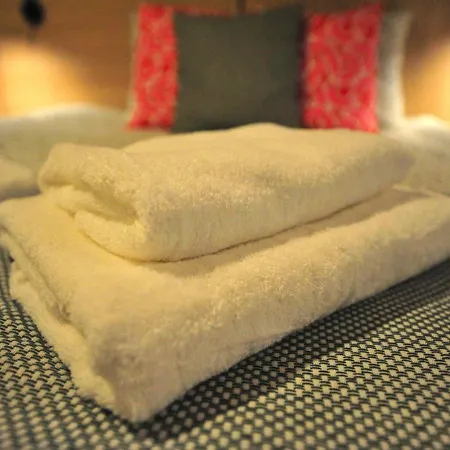 Bk Praga - National Stadium - Comfortable For 4 People Apartman Varsó