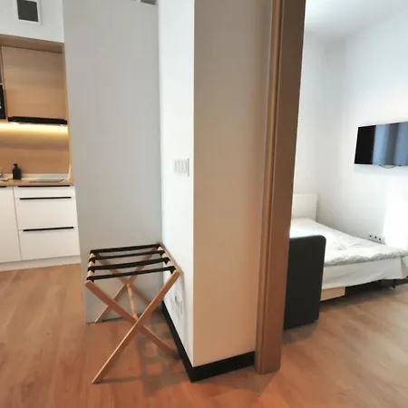 Bk Praga - National Stadium - Comfortable For 4 People 4*